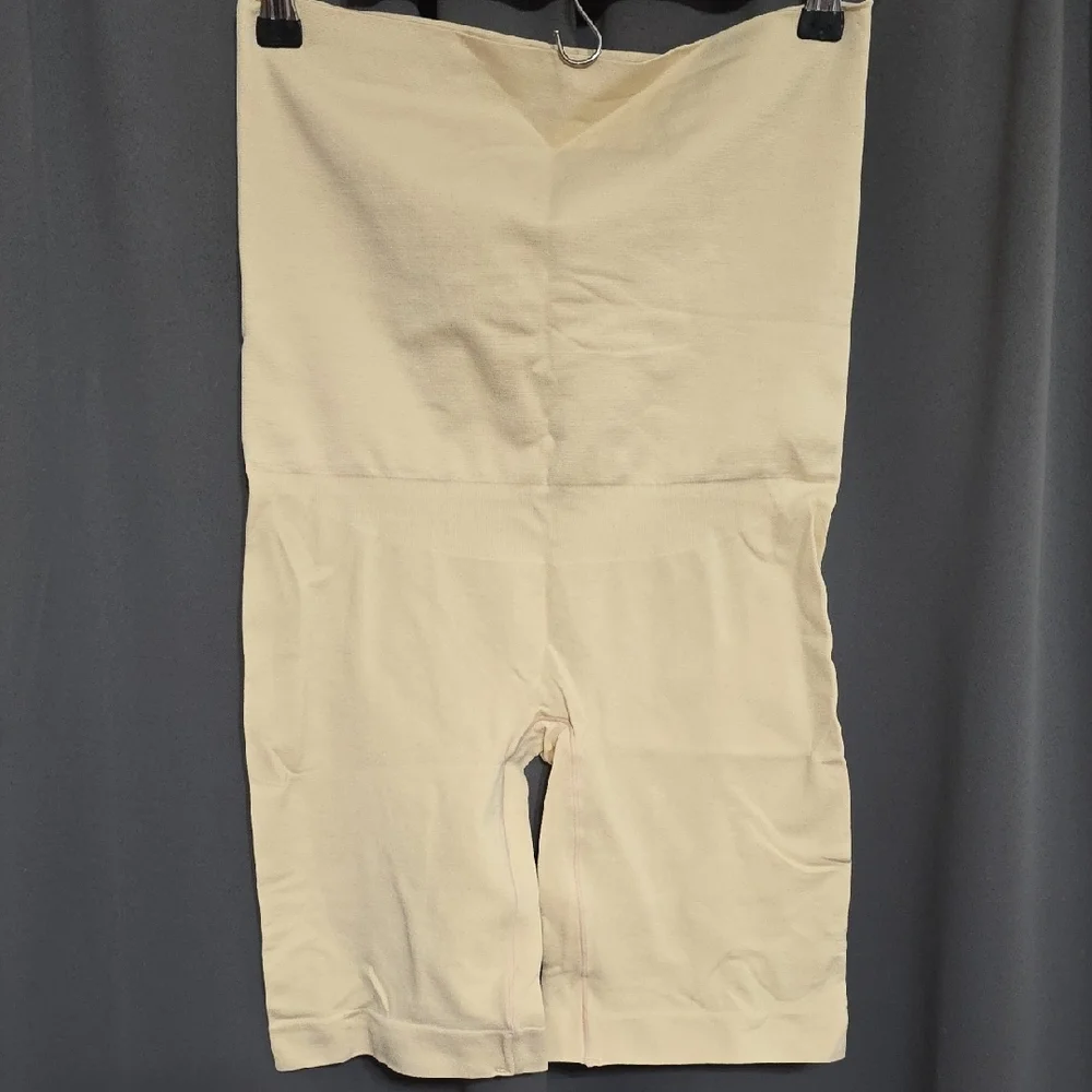 NEW Empetua High-Waisted Shaper Short Women's Beige Size‎ XL/XXL